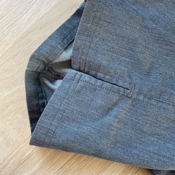 Figs Women's Gray Scrubs with Turquoise Drawstring Medium Petite - Picture 6 of 6